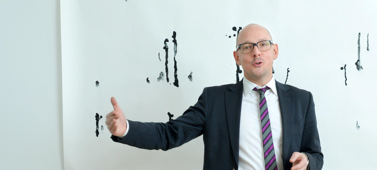 Frank Kornberger in seinem Büro in Berlin : Reduzierung auf das Wesentliche