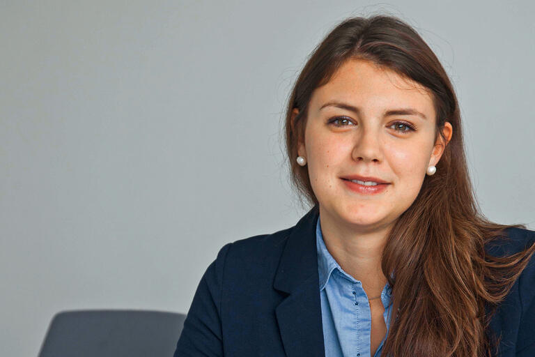 Maxi Leuchters, I.M.U., Expertin für Finanzdienstleistungen und Corporate Governance