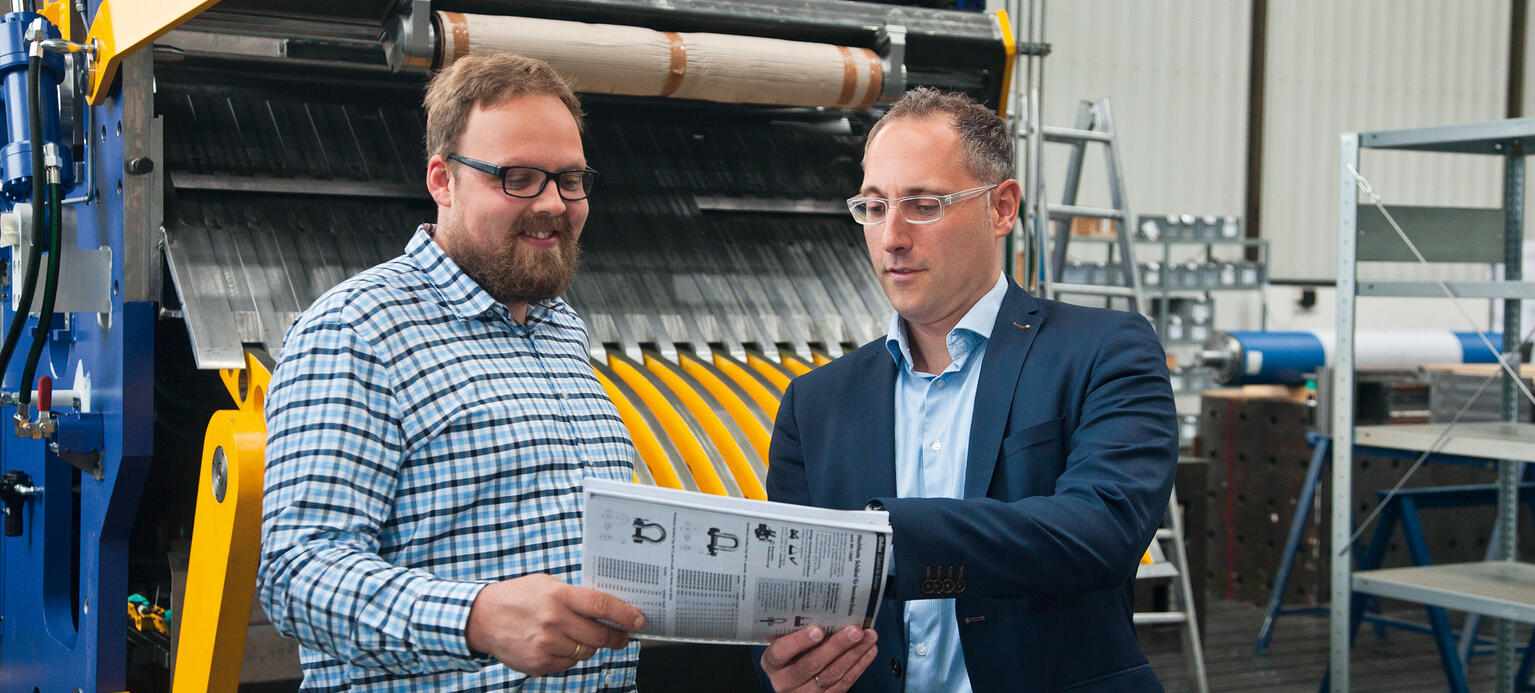 Achenbach-Betriebsratsvorsitzender David Wollny (l.) und Personalleiter Phillip Ebach: Das gleiche Ziel, aus verschiedenen Brillen betrachtet