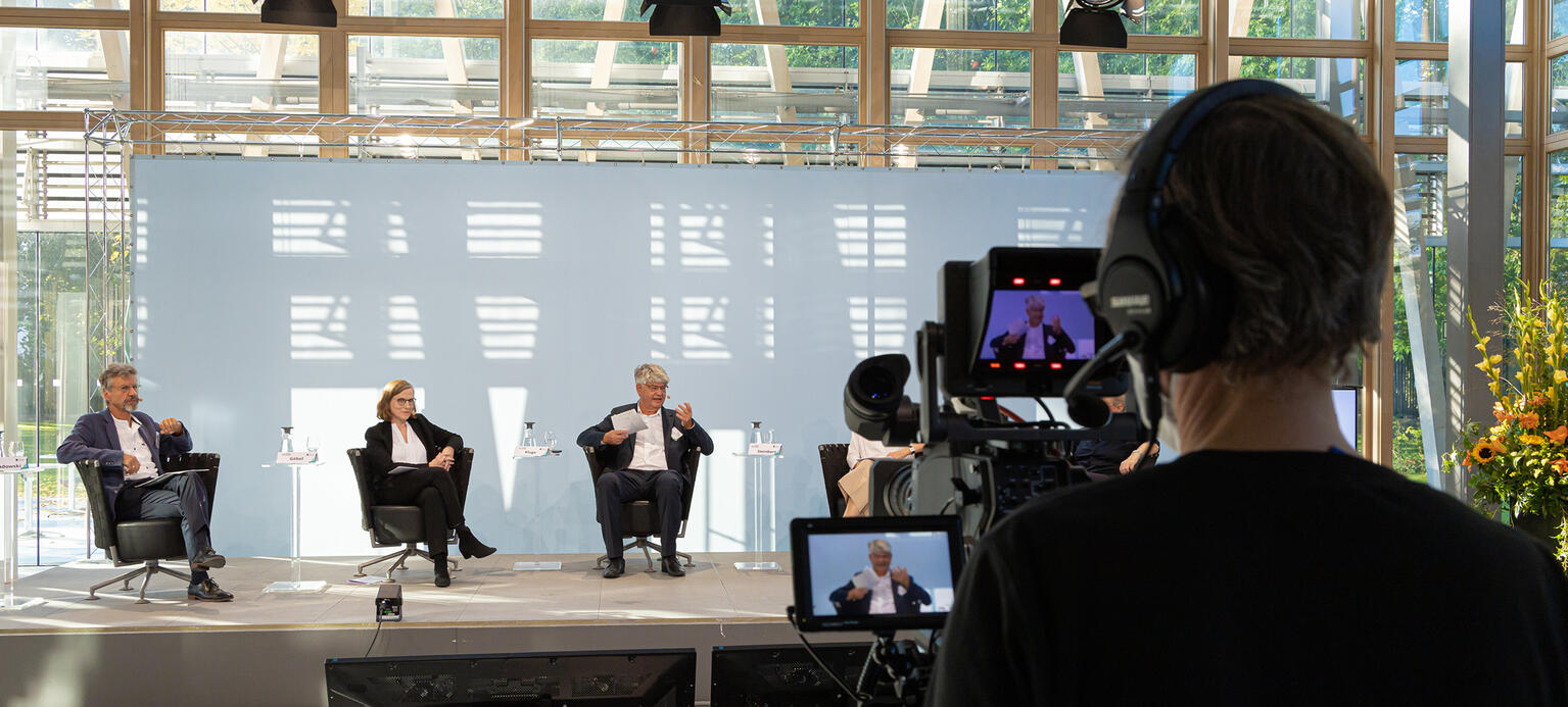 Über den Wert der Mitbestimmung  KAS HBS