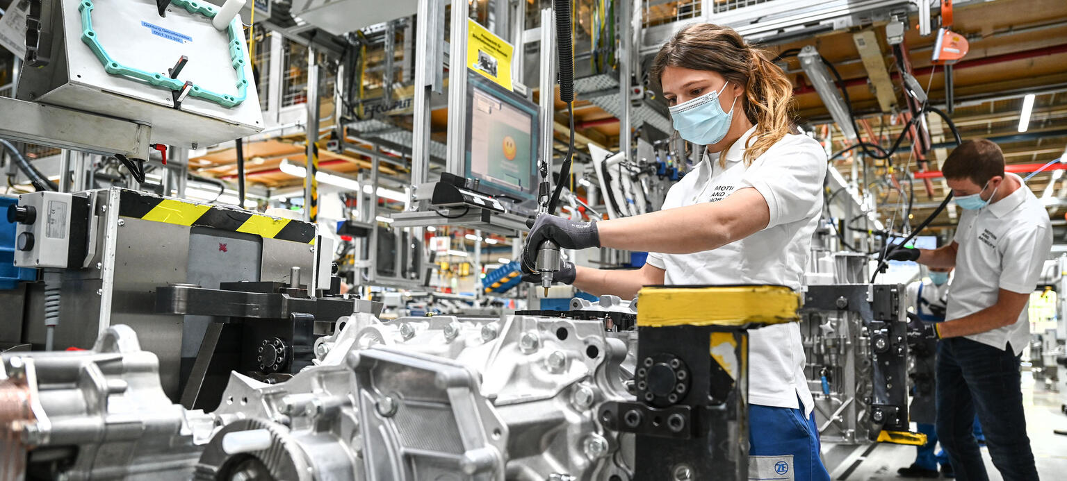 Automobilzulieferer bei der Arbeit