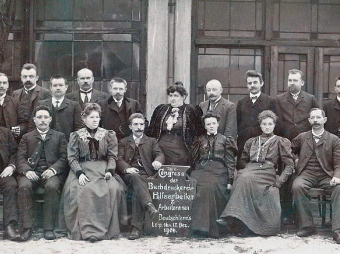 Mit Beginn der Industrialisierung kämpften auch Frauen für ihre Rechte als Arbeiterinnen. Sie hatten es oft schwerer als Männer.