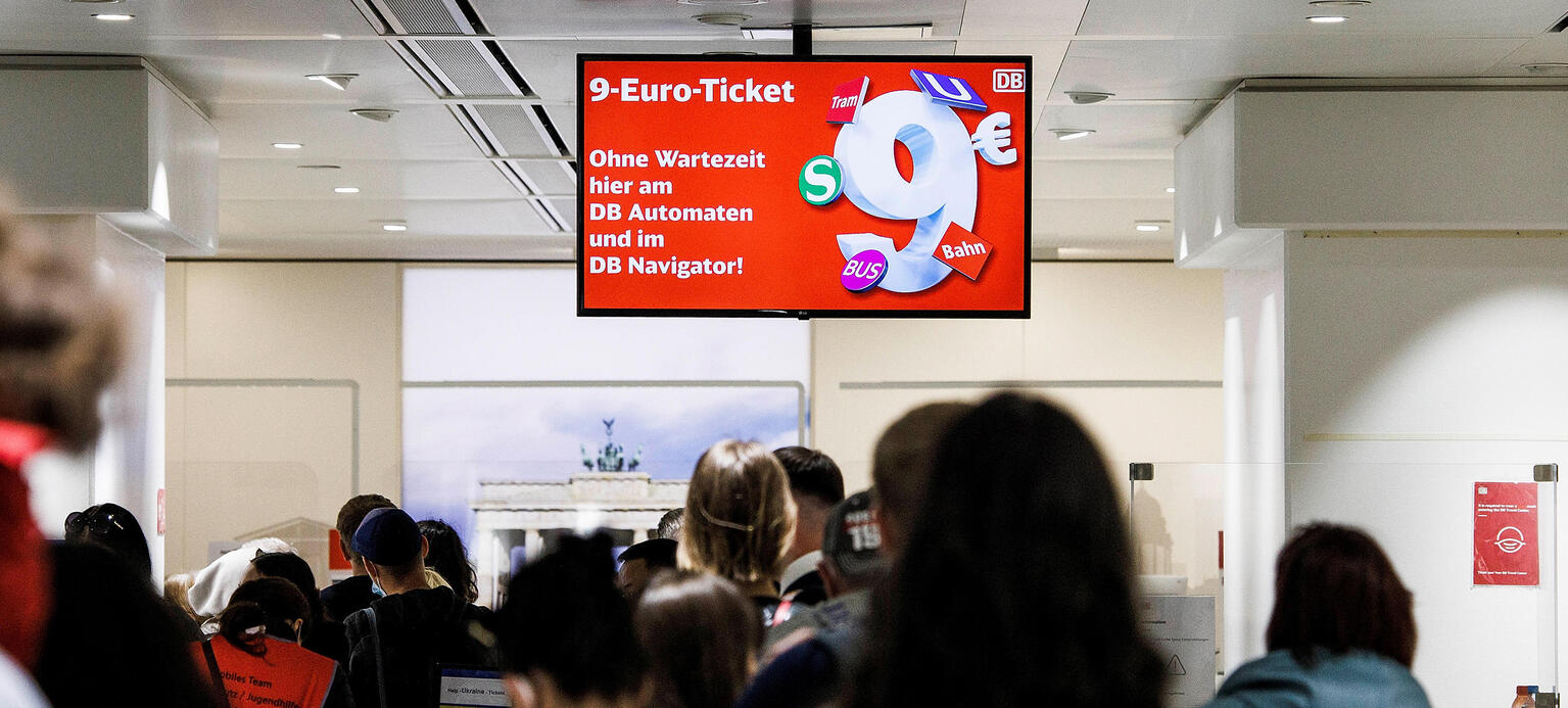 Andrang aufs 9-Euro-Ticket