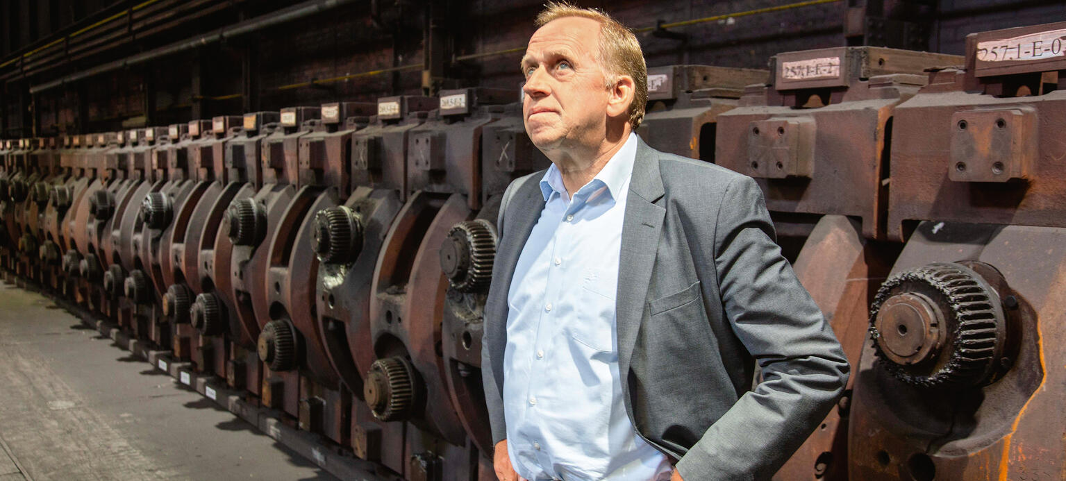 Arbeitsdirektor Schaaff im Düsseldorfer Werk