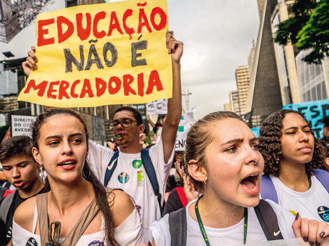 Brasilien 2019: Kritiker demonstrieren gegen die Rechtsaußen-Regierung von Jair Bolsonaro.