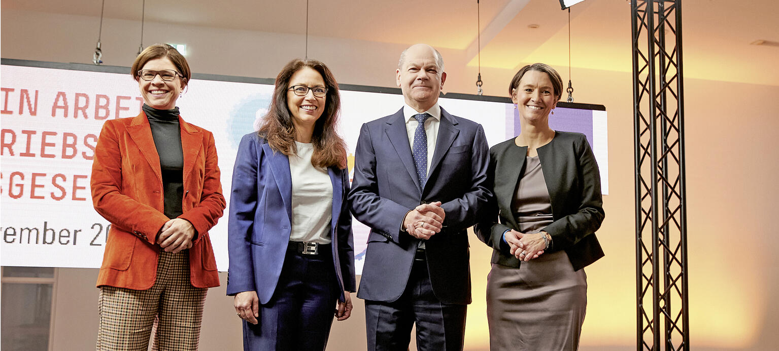 Festakt Hans Böckler Stiftung mit Scholz und Fahimi