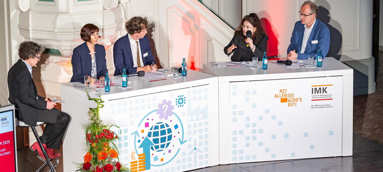 Diskussionsrunde mit Sebastian Dullien, Dalia Marin, Sander Tordoir und Julia Eder (v.r.n.l.) beim IMK-Forum in Berlin