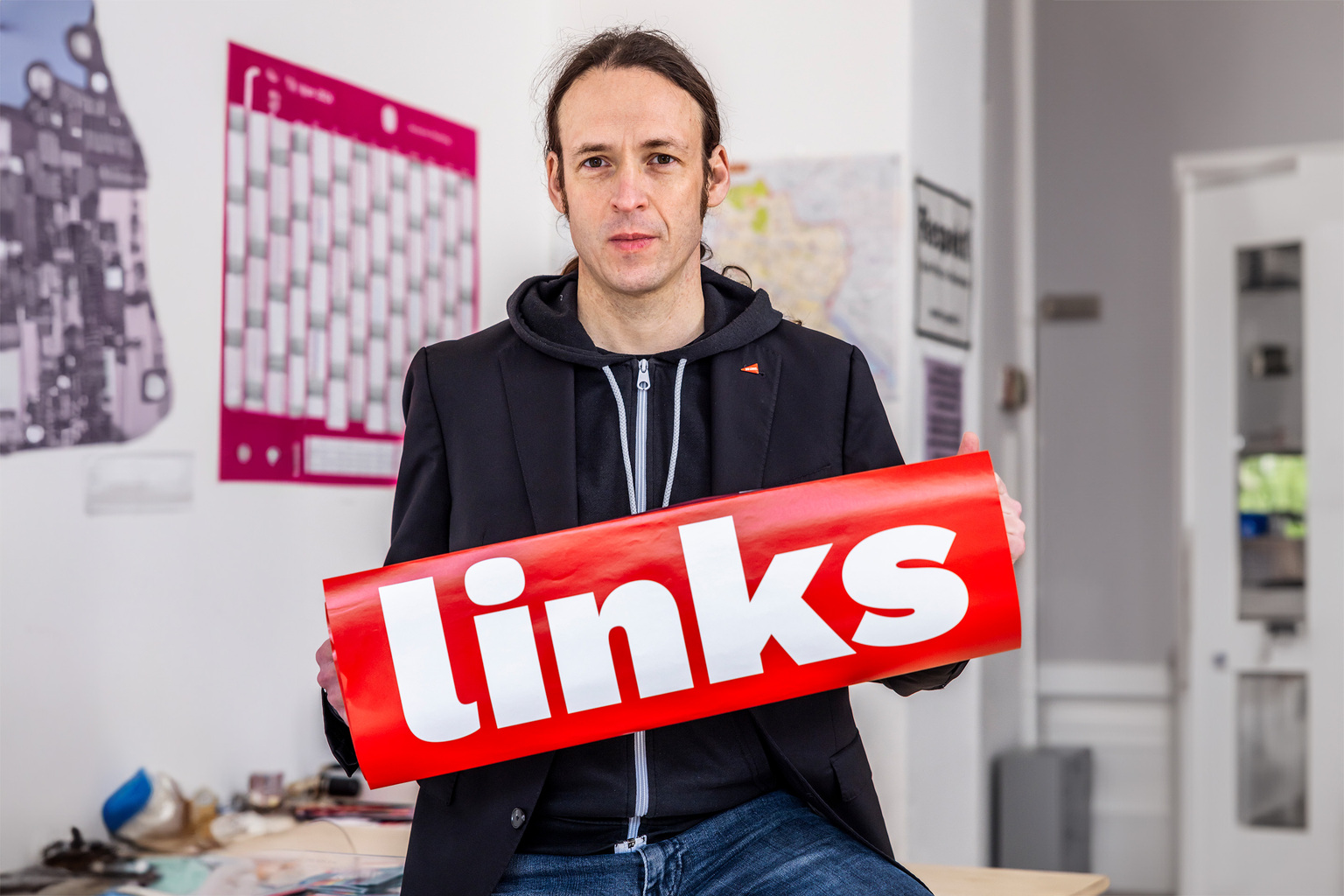 Pascal Meiser bis März 2024 Bundestagsabgeordneter (Die Linke), mit Schriftzug 'links'