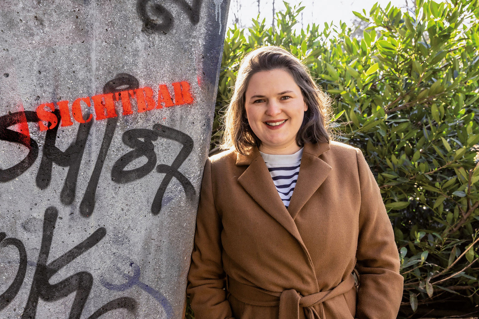 Sara Nanni Bundestagsabgeordnete (Bündnis 90/Grüne), mit Schriftzug 'Sichtbar'